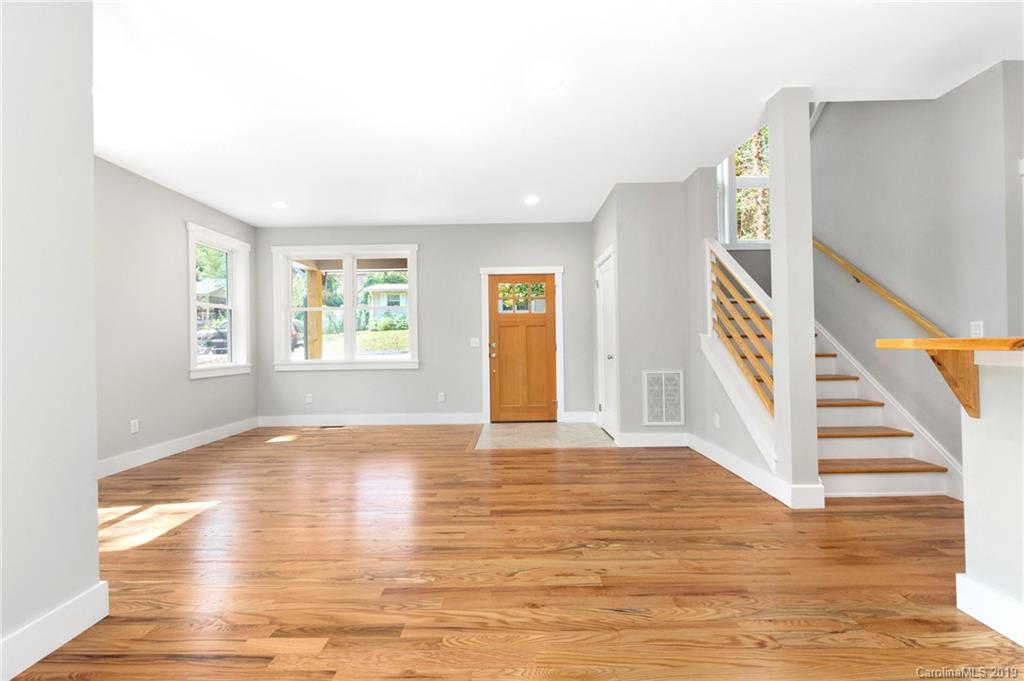 7 Greenbriar Road Asheville NC 28805