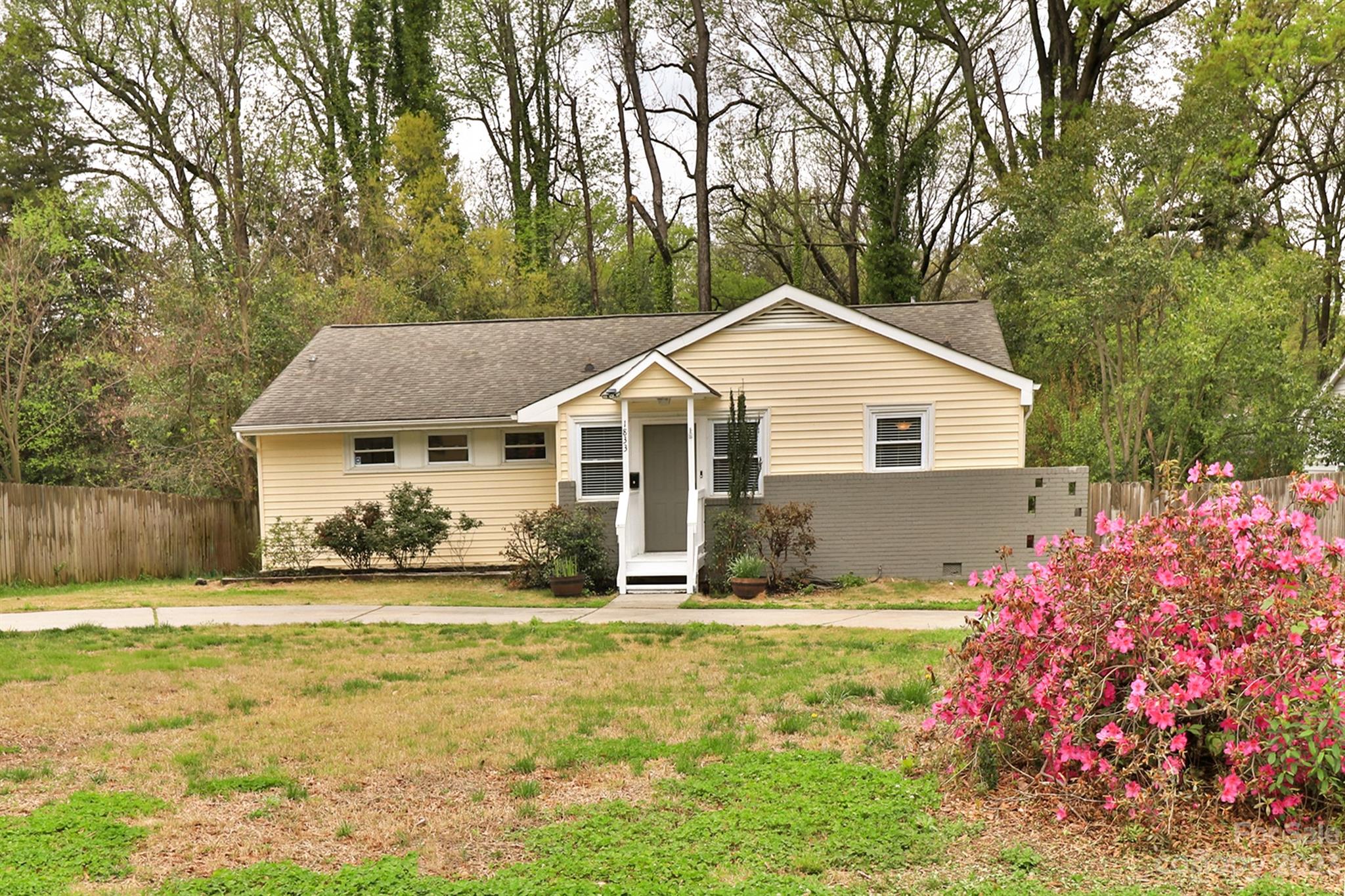 1833 Academy Street Charlotte NC 28205