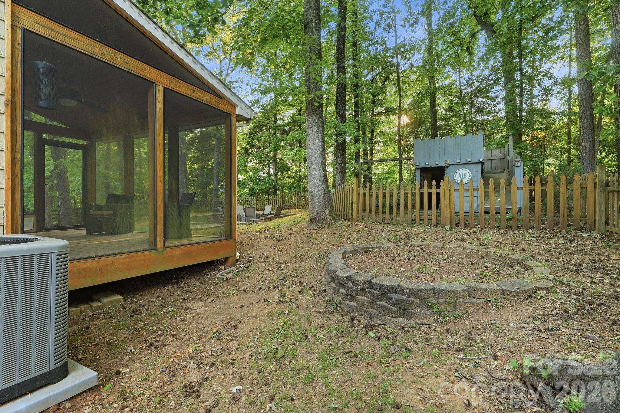 9732 Whitewood Trail Charlotte NC 28269