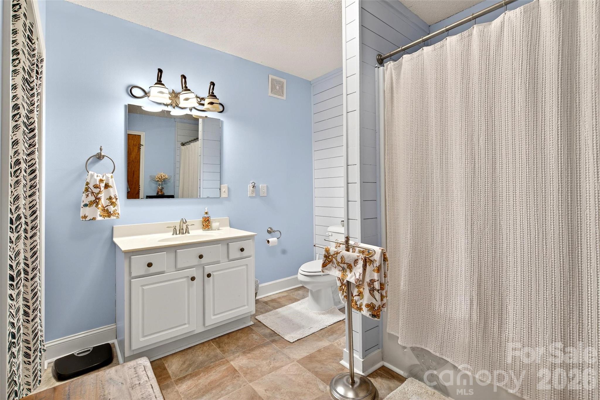 65 Deer Lane Marion NC 28752