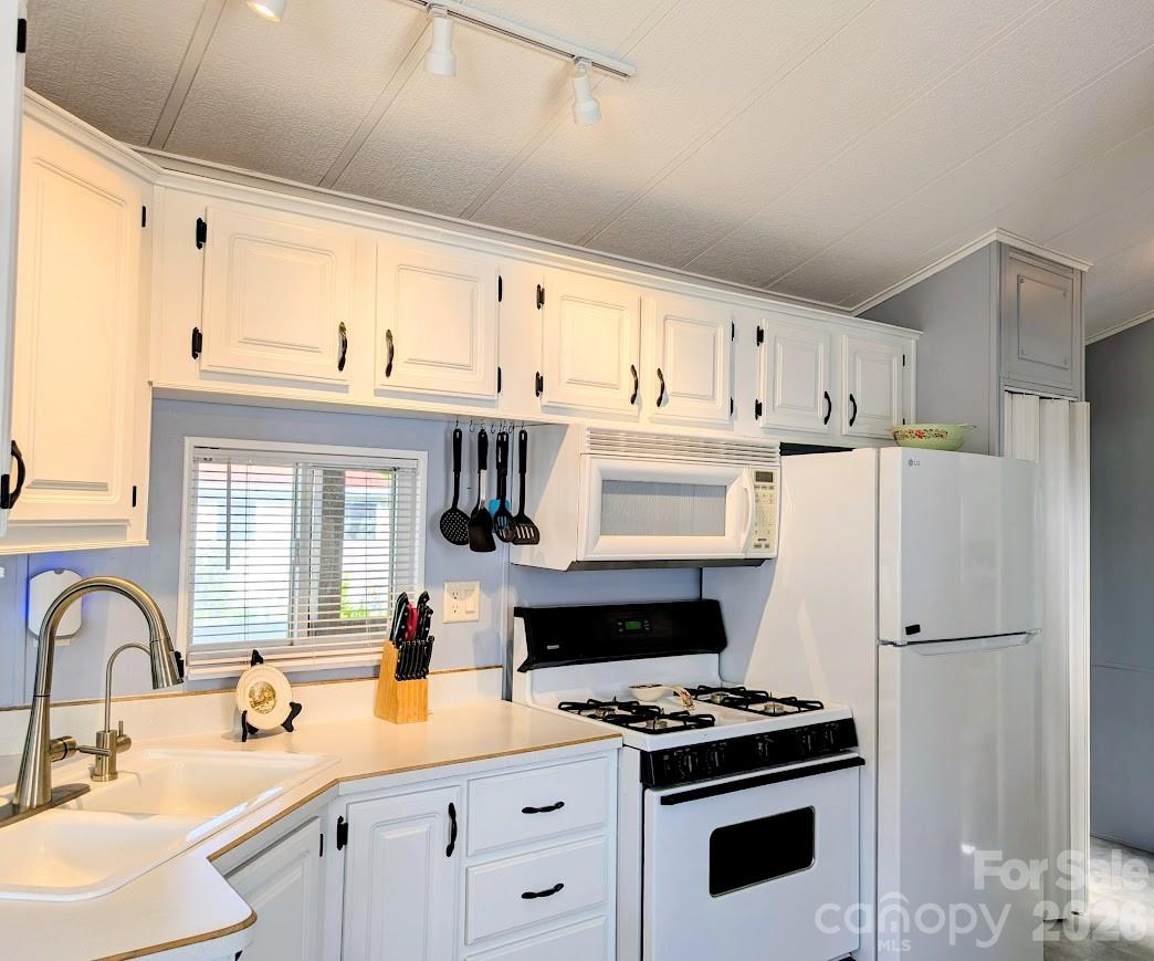 29 Polka Lane Waynesville NC 28785