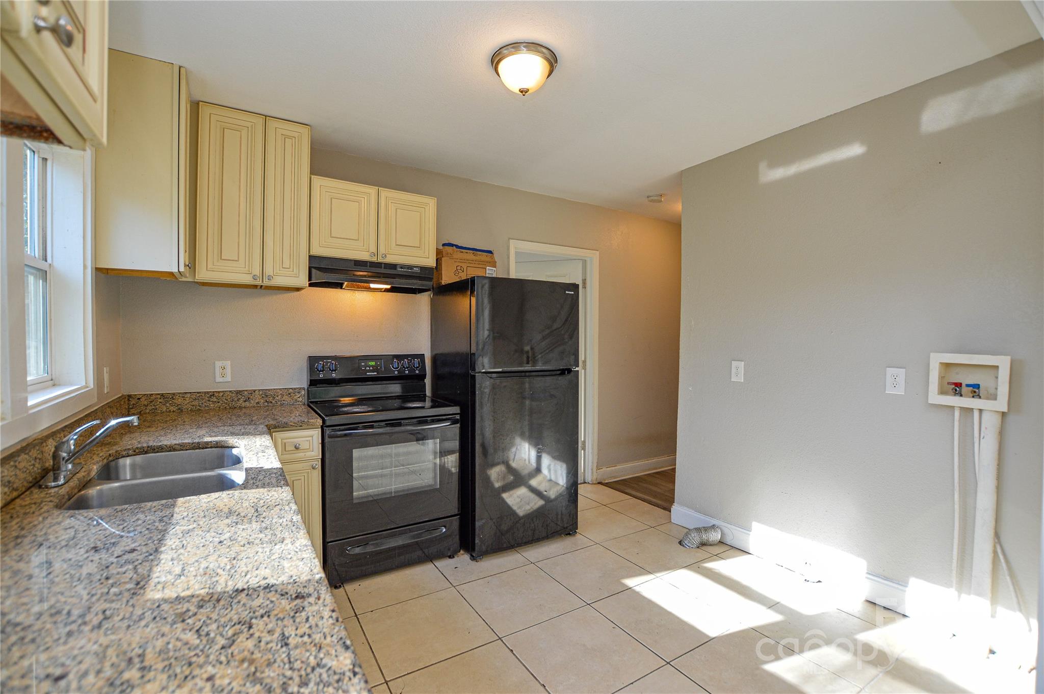 3809 Avalon Avenue Charlotte NC 28208