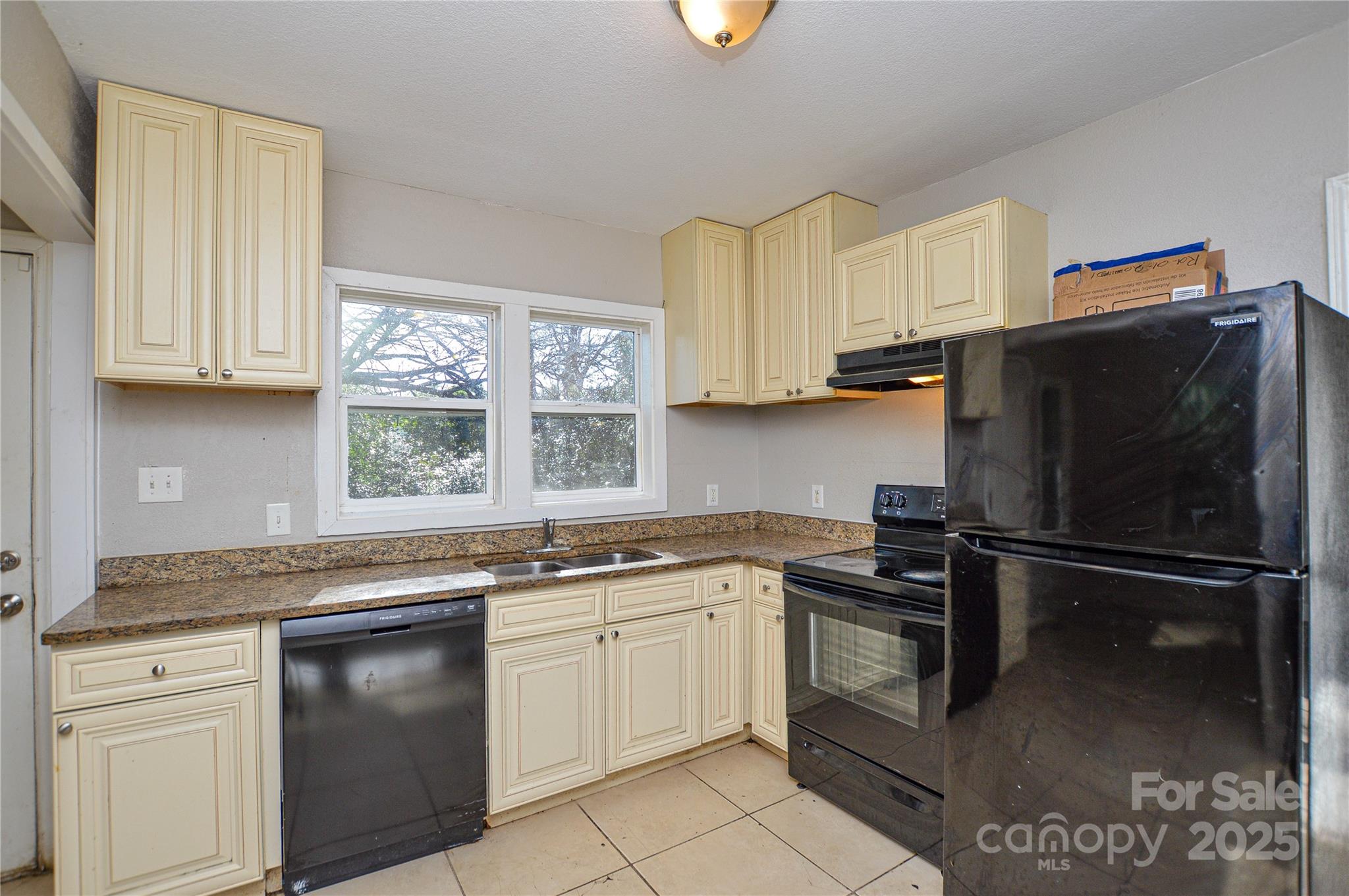 3809 Avalon Avenue Charlotte NC 28208