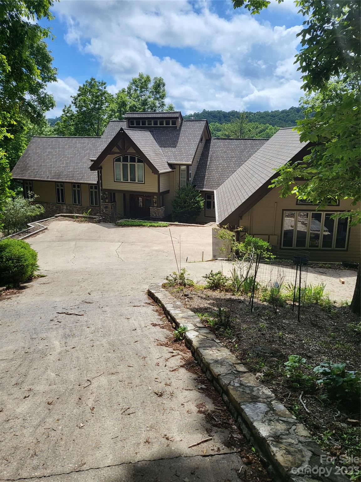 16 Inadv Court Brevard NC 28712