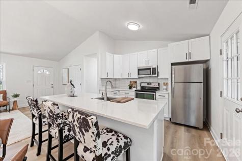 231 West Avenue Charlotte NC 28208