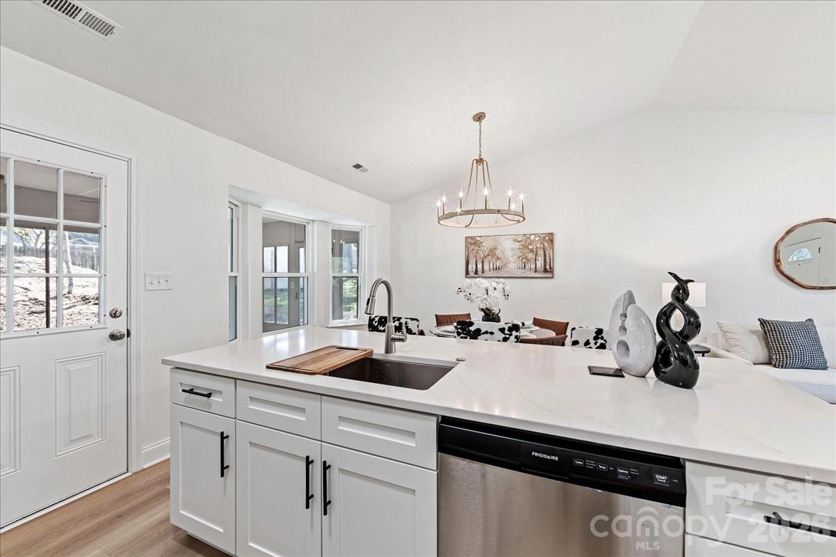 231 West Avenue Charlotte NC 28208