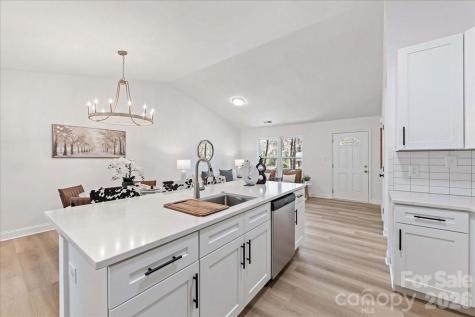 231 West Avenue Charlotte NC 28208