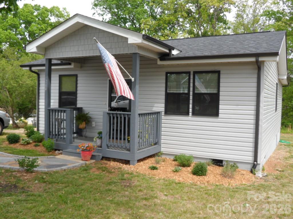 244 Holly Street Hudson NC 28638