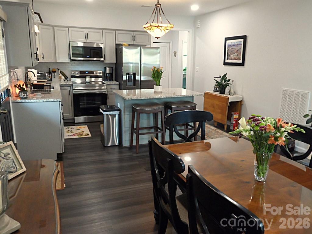 244 Holly Street Hudson NC 28638