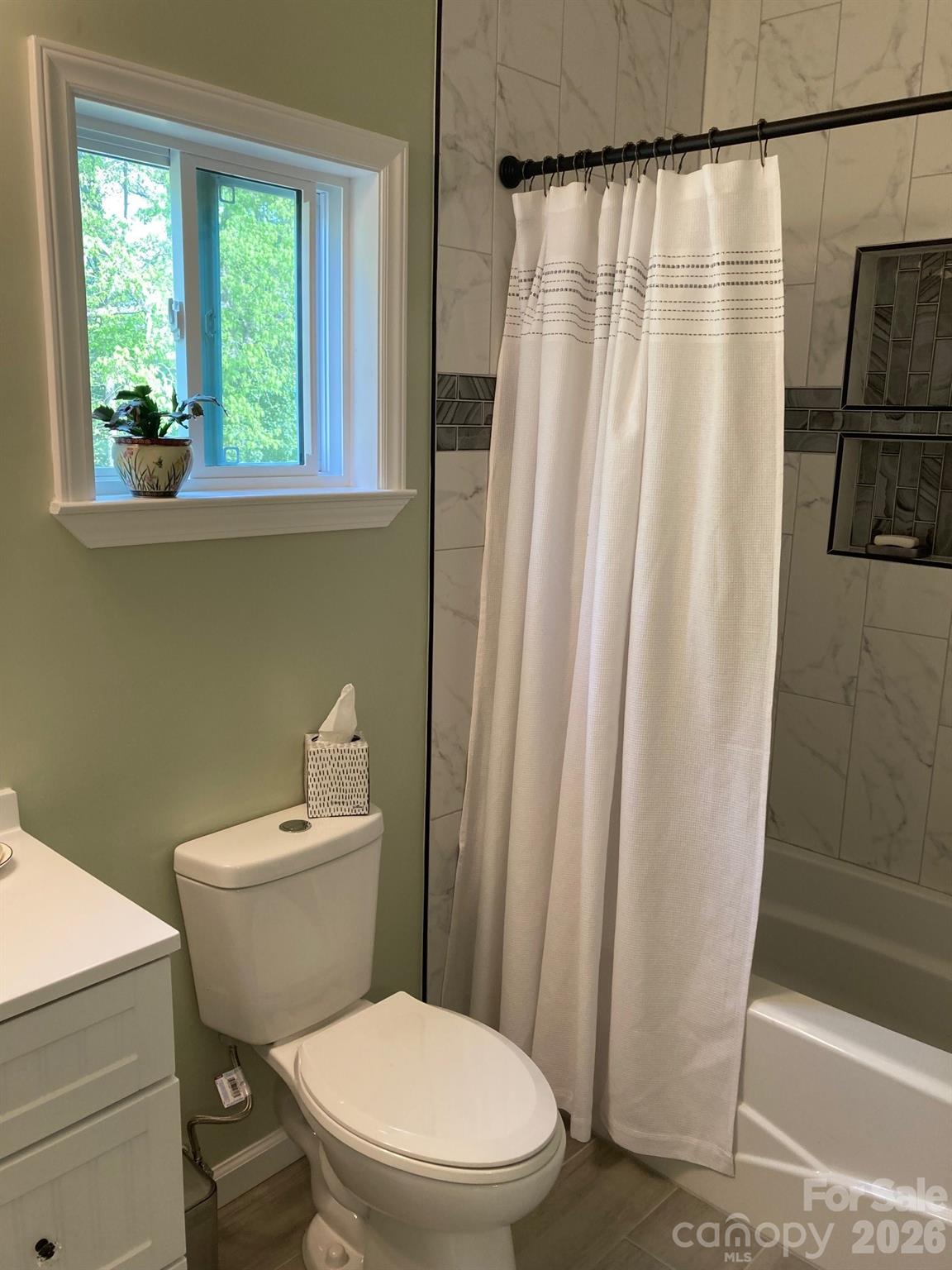 244 Holly Street Hudson NC 28638