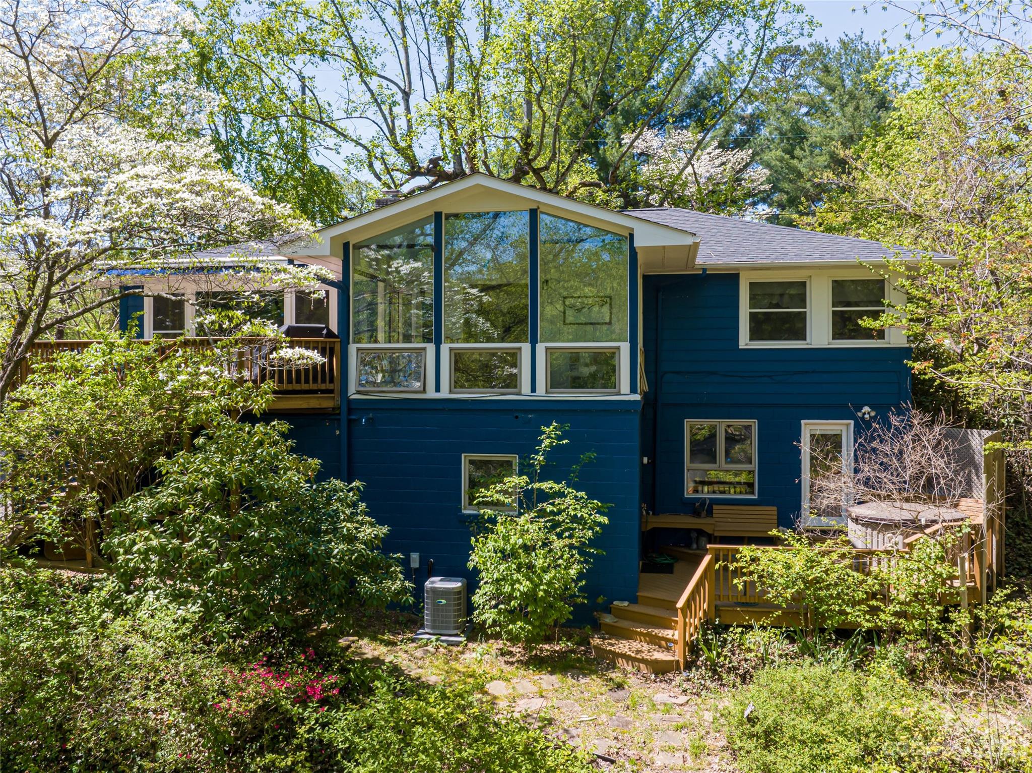 319 Lakewood Drive Asheville NC 28803