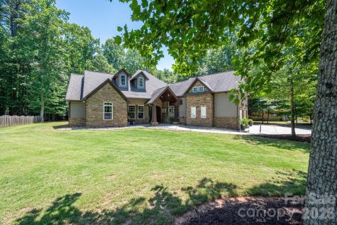 489 Evergreen Road Lake Wylie SC 29710