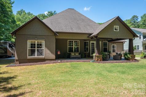 489 Evergreen Road Lake Wylie SC 29710