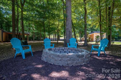 489 Evergreen Road Lake Wylie SC 29710