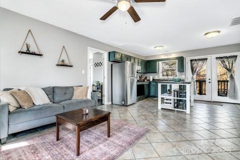 10 Harrisland Drive Asheville NC 28806