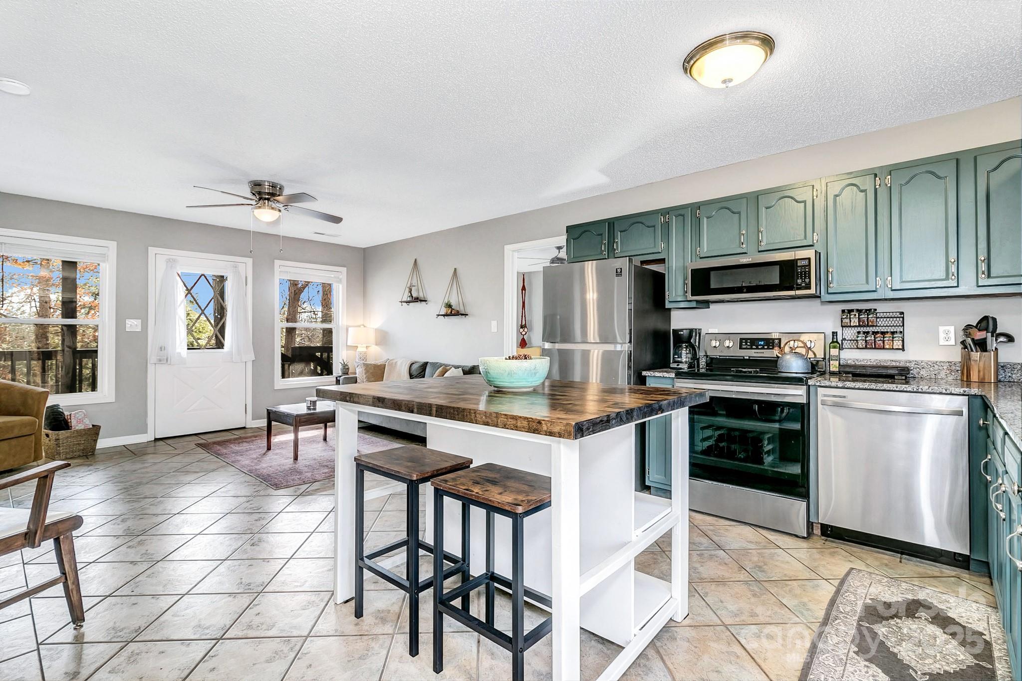 10 Harrisland Drive Asheville NC 28806