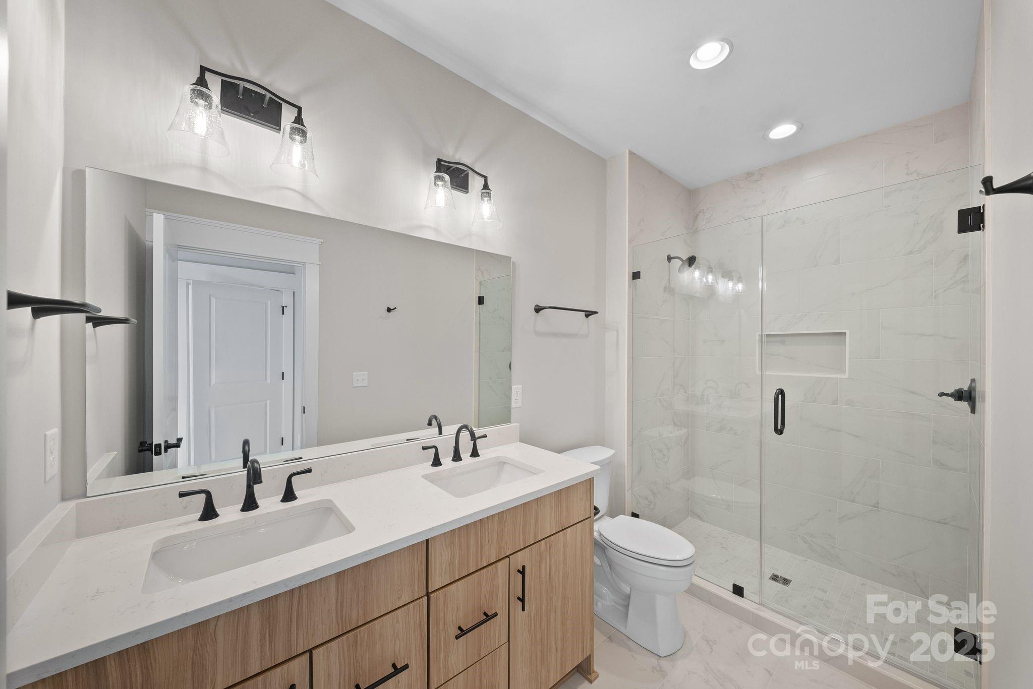 105 Collin Place Asheville NC 28804