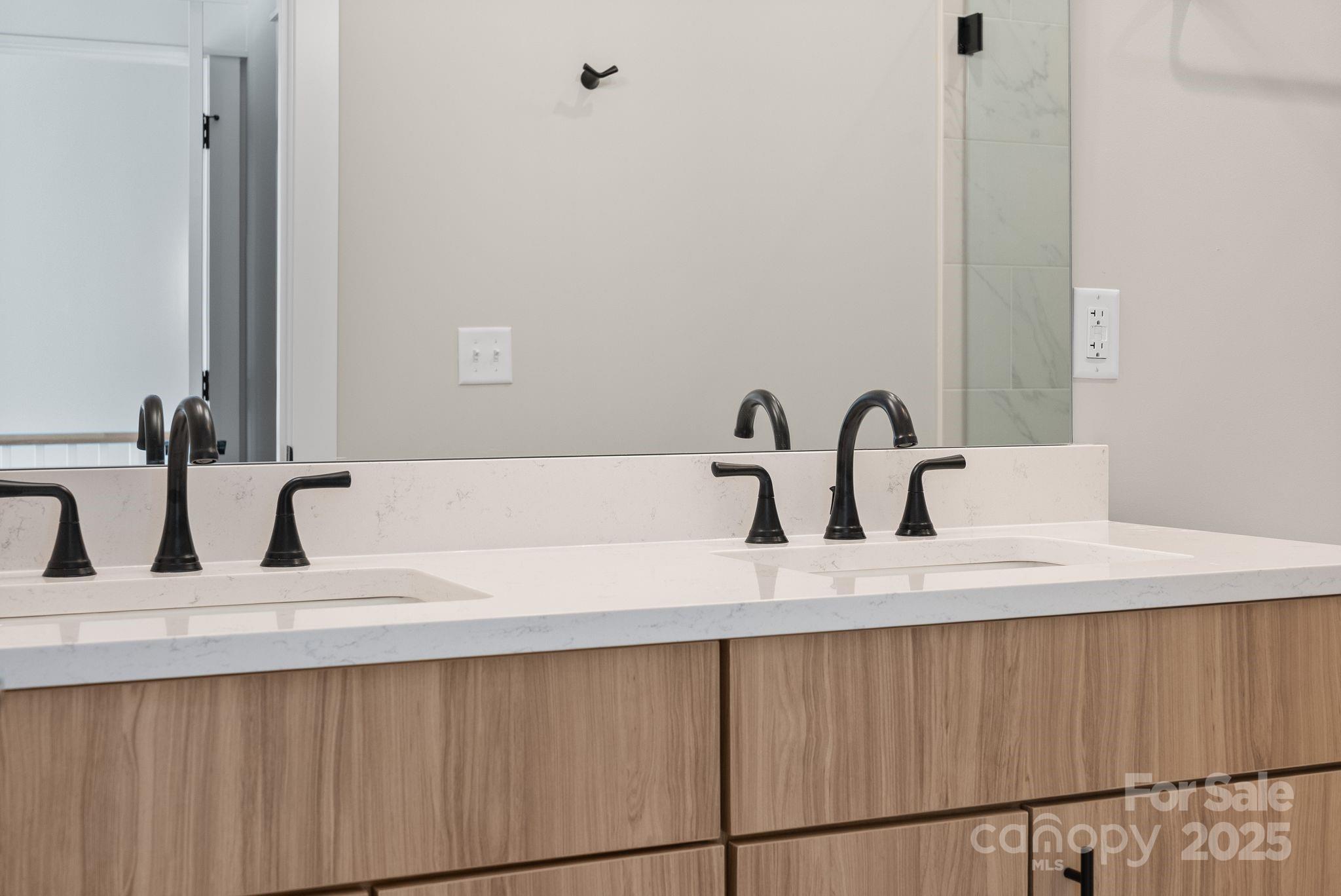 105 Collin Place Asheville NC 28804