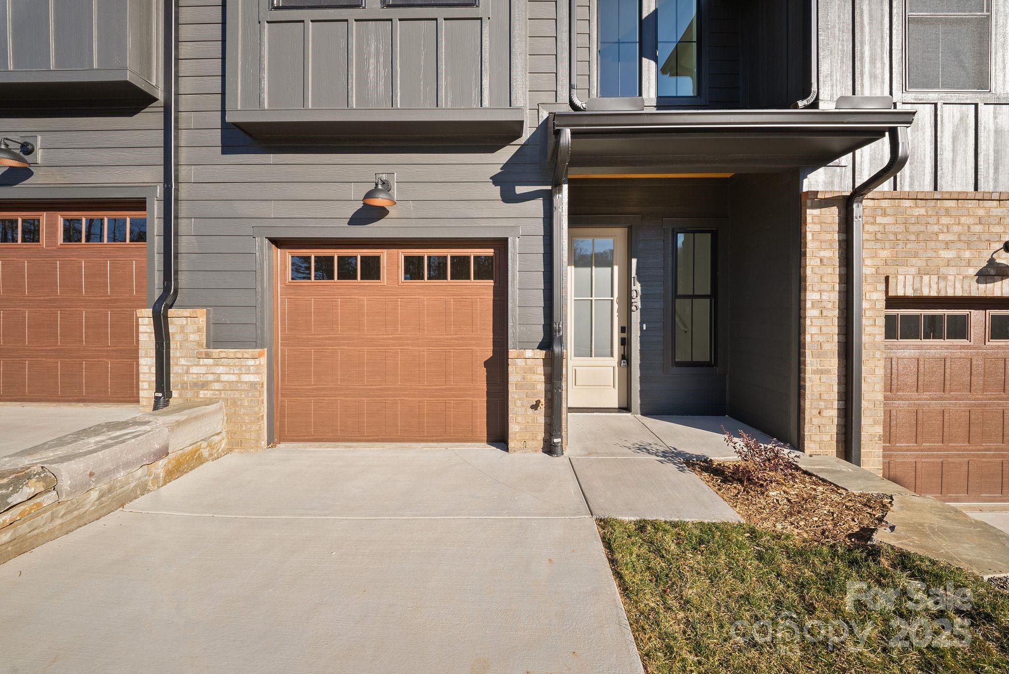 105 Collin Place Asheville NC 28804