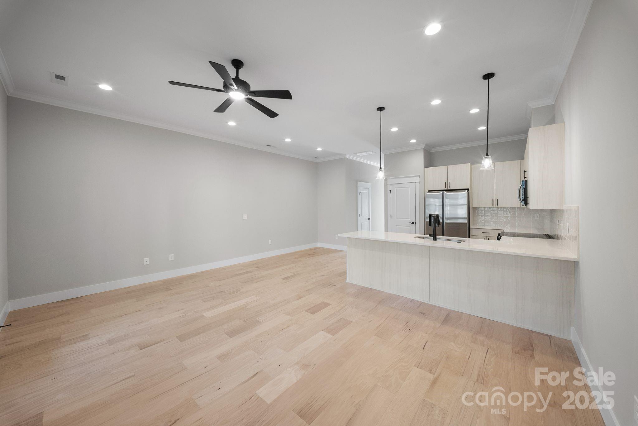 105 Collin Place Asheville NC 28804