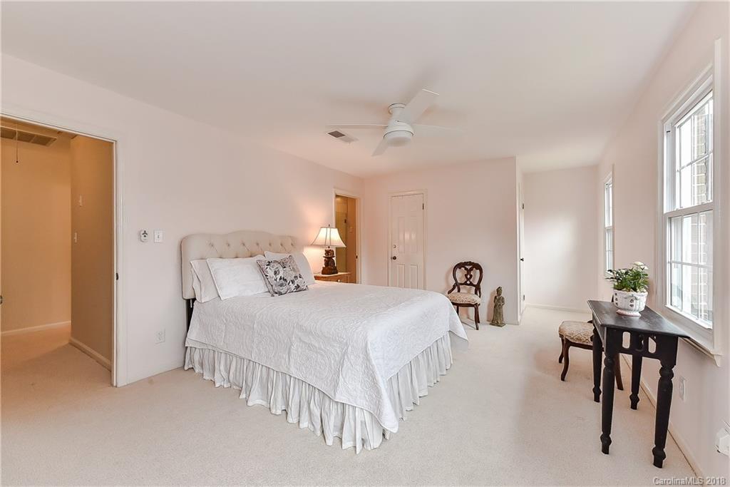 2325 Hayloft Circle Charlotte NC 28226