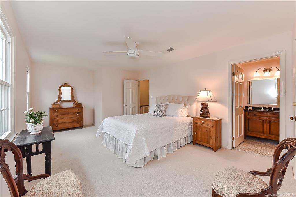 2325 Hayloft Circle Charlotte NC 28226