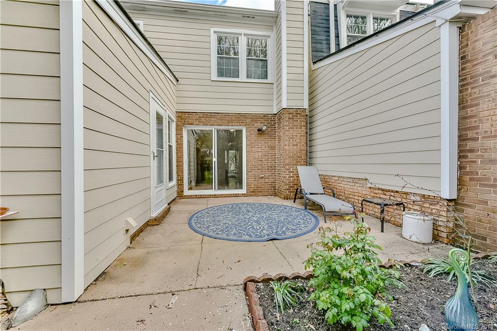 2325 Hayloft Circle Charlotte NC 28226
