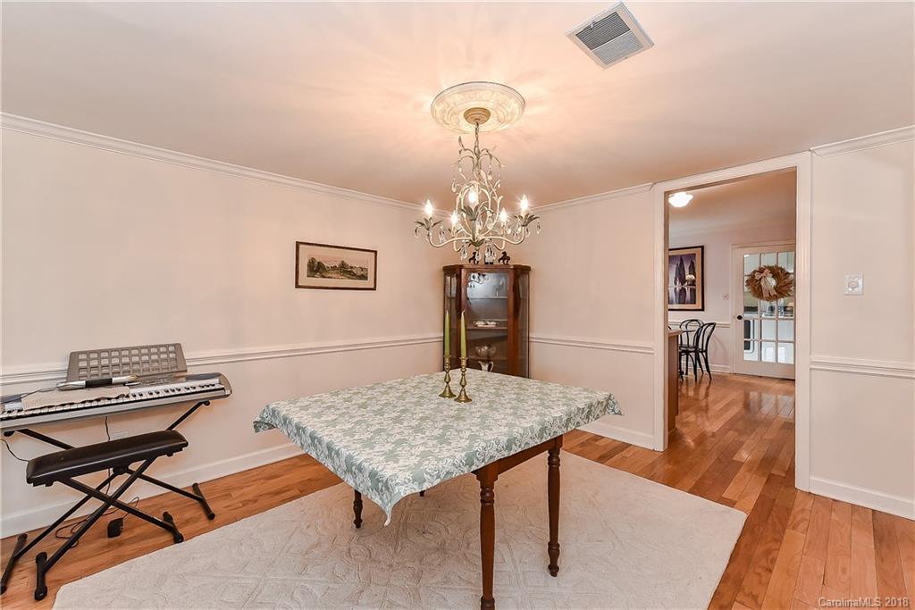 2325 Hayloft Circle Charlotte NC 28226