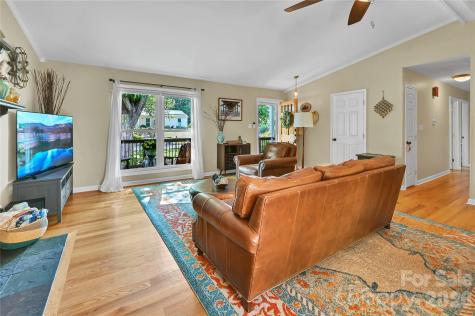34 Knoll Ridge Drive Asheville NC 28804