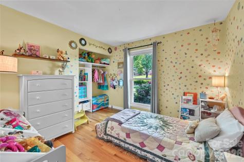 34 Knoll Ridge Drive Asheville NC 28804