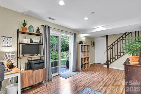 34 Knoll Ridge Drive Asheville NC 28804