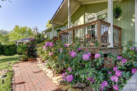 34 Knoll Ridge Drive Asheville NC 28804