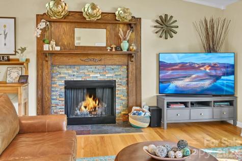 34 Knoll Ridge Drive Asheville NC 28804
