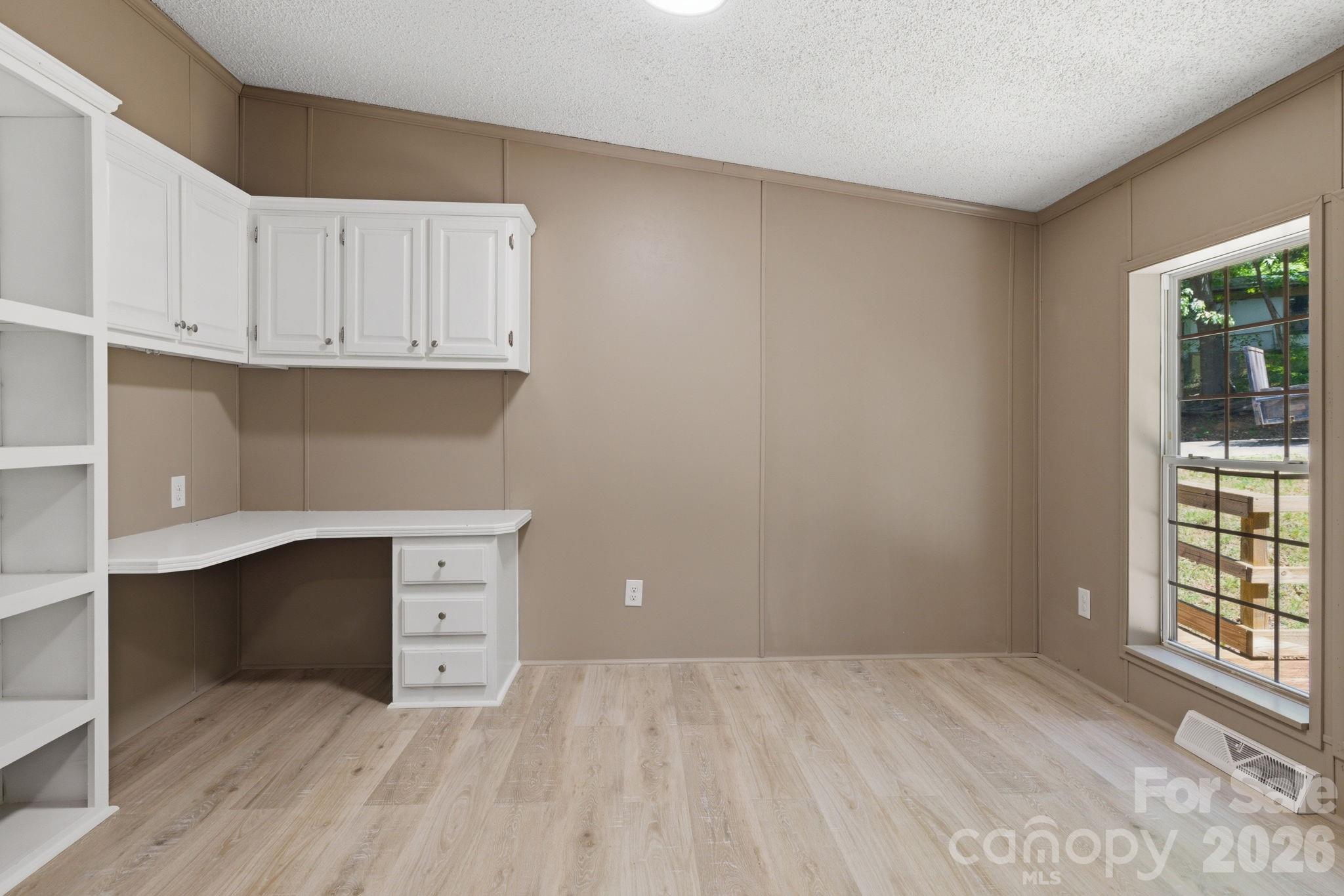 154 Ridgedale Road Candler NC 28715
