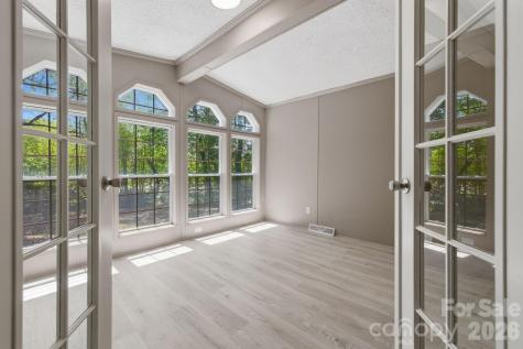 154 Ridgedale Road Candler NC 28715