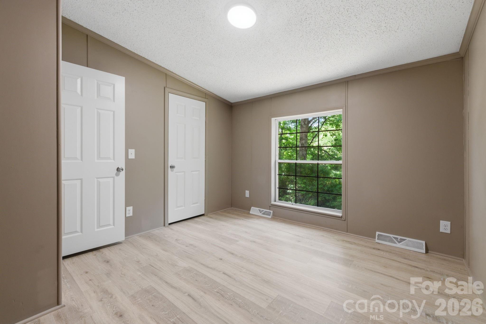 154 Ridgedale Road Candler NC 28715