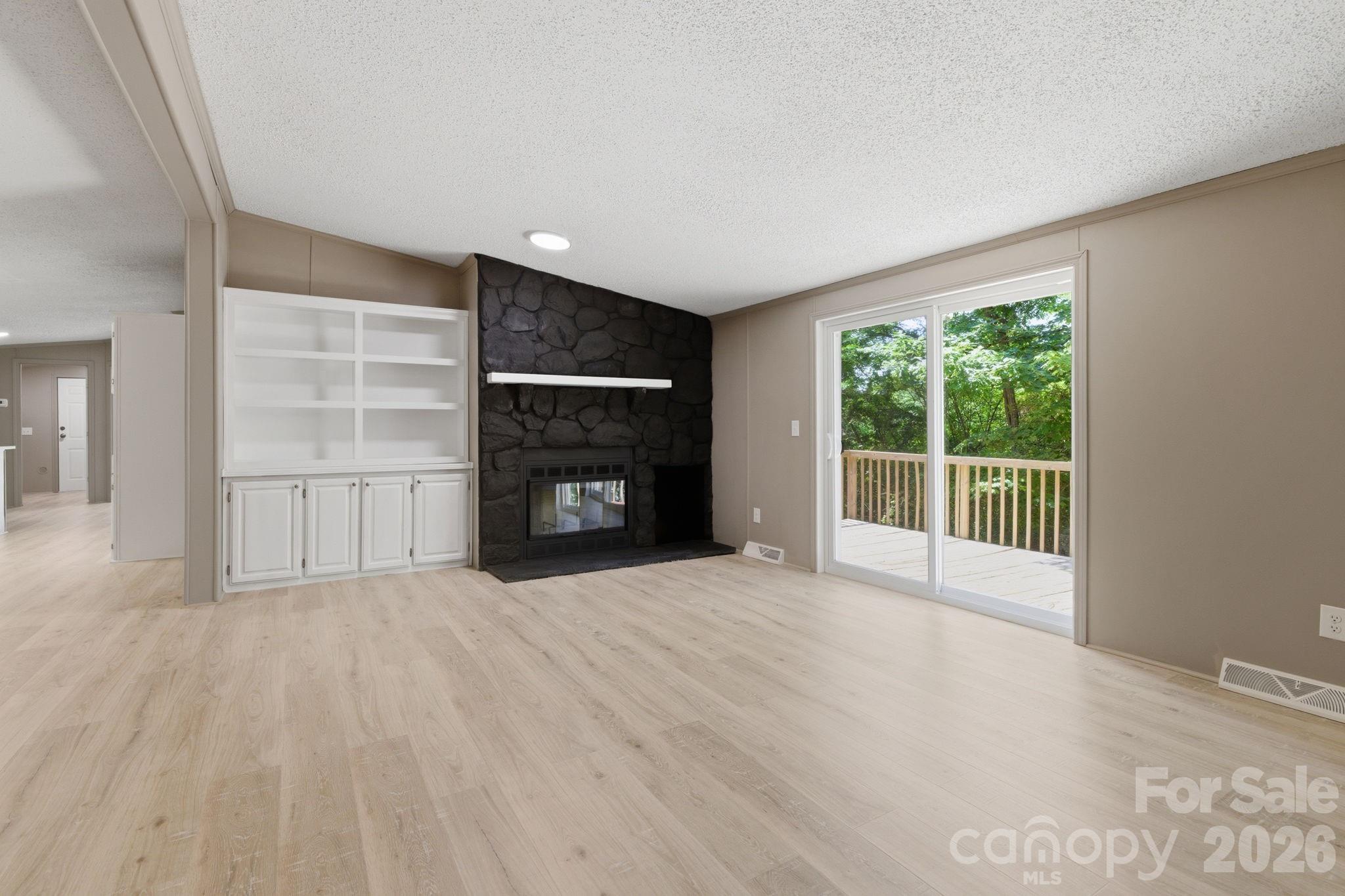 154 Ridgedale Road Candler NC 28715