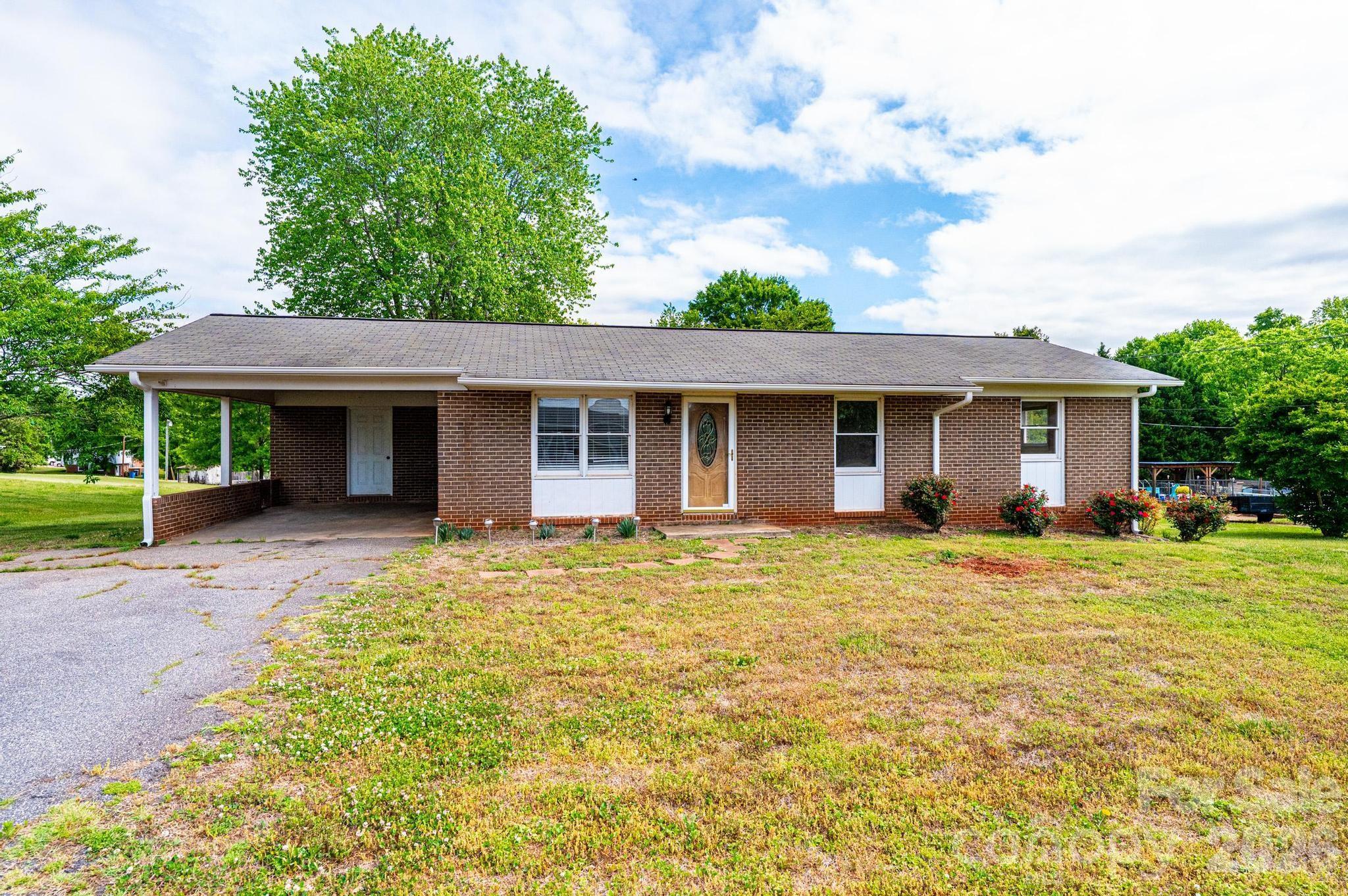 3886 Clay Street Claremont NC 28610