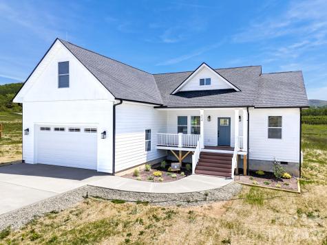 654 Beehive Road Hendersonville NC 28792