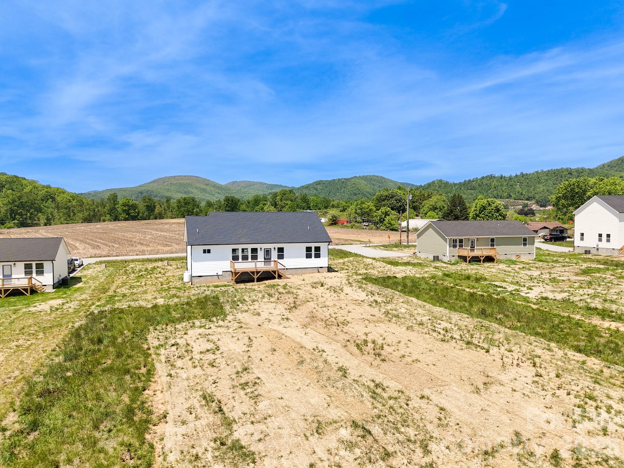 654 Beehive Road Hendersonville NC 28792