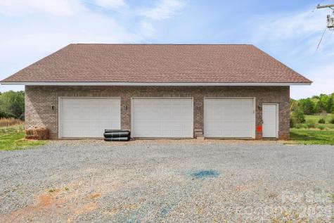 48155 Ingram Road New London NC 28127
