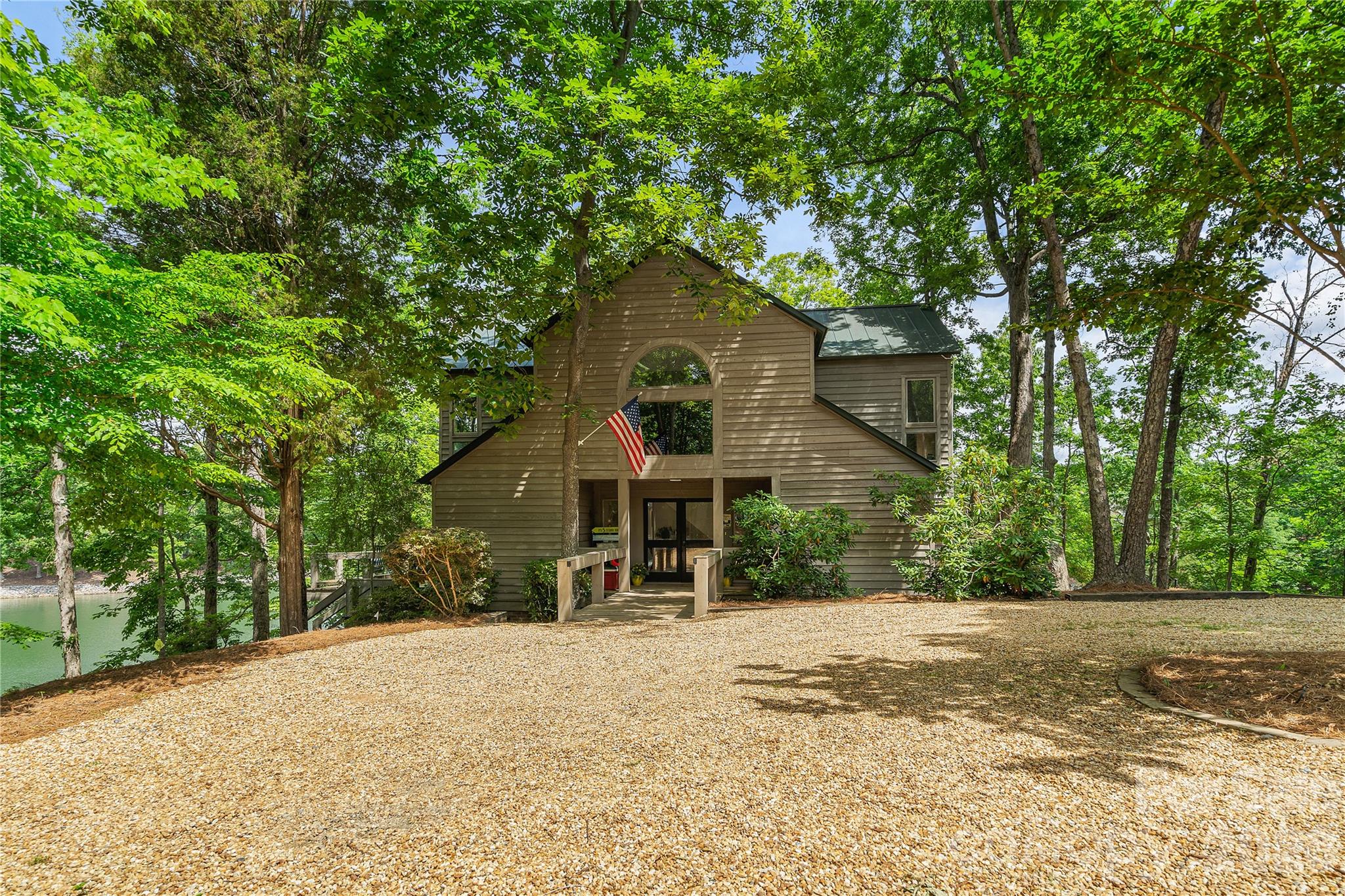 121 Rhinehill Drive Mooresville NC 28117