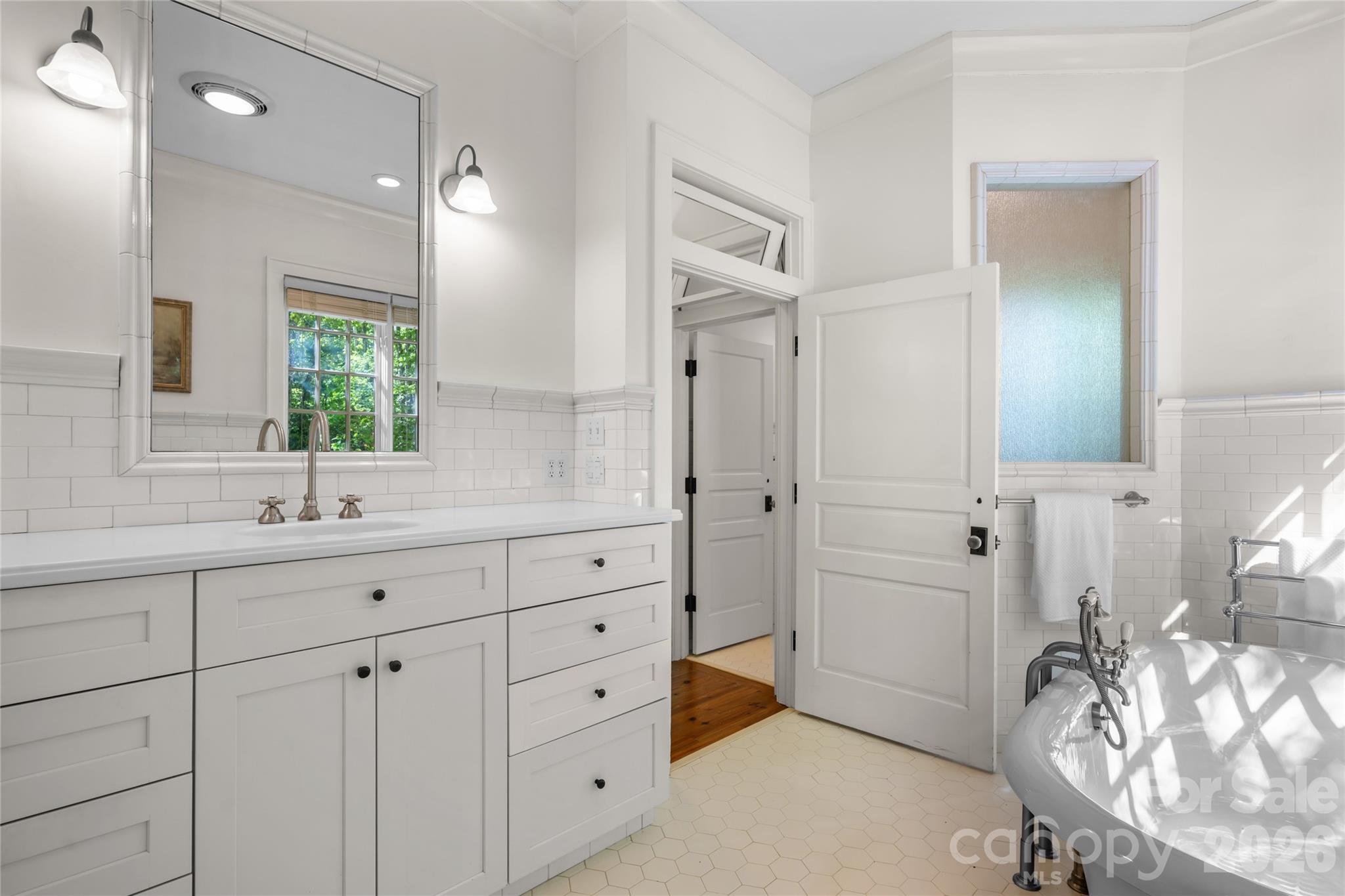 1957 & 1923 Cold Mountain Road Lake Toxaway NC 28747