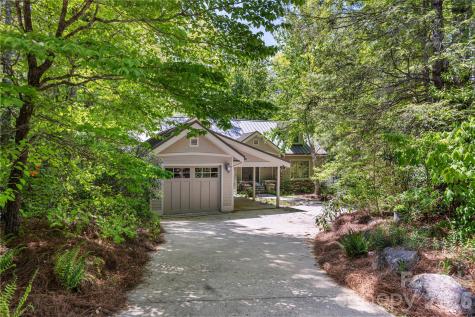 1957 & 1923 Cold Mountain Road Lake Toxaway NC 28747