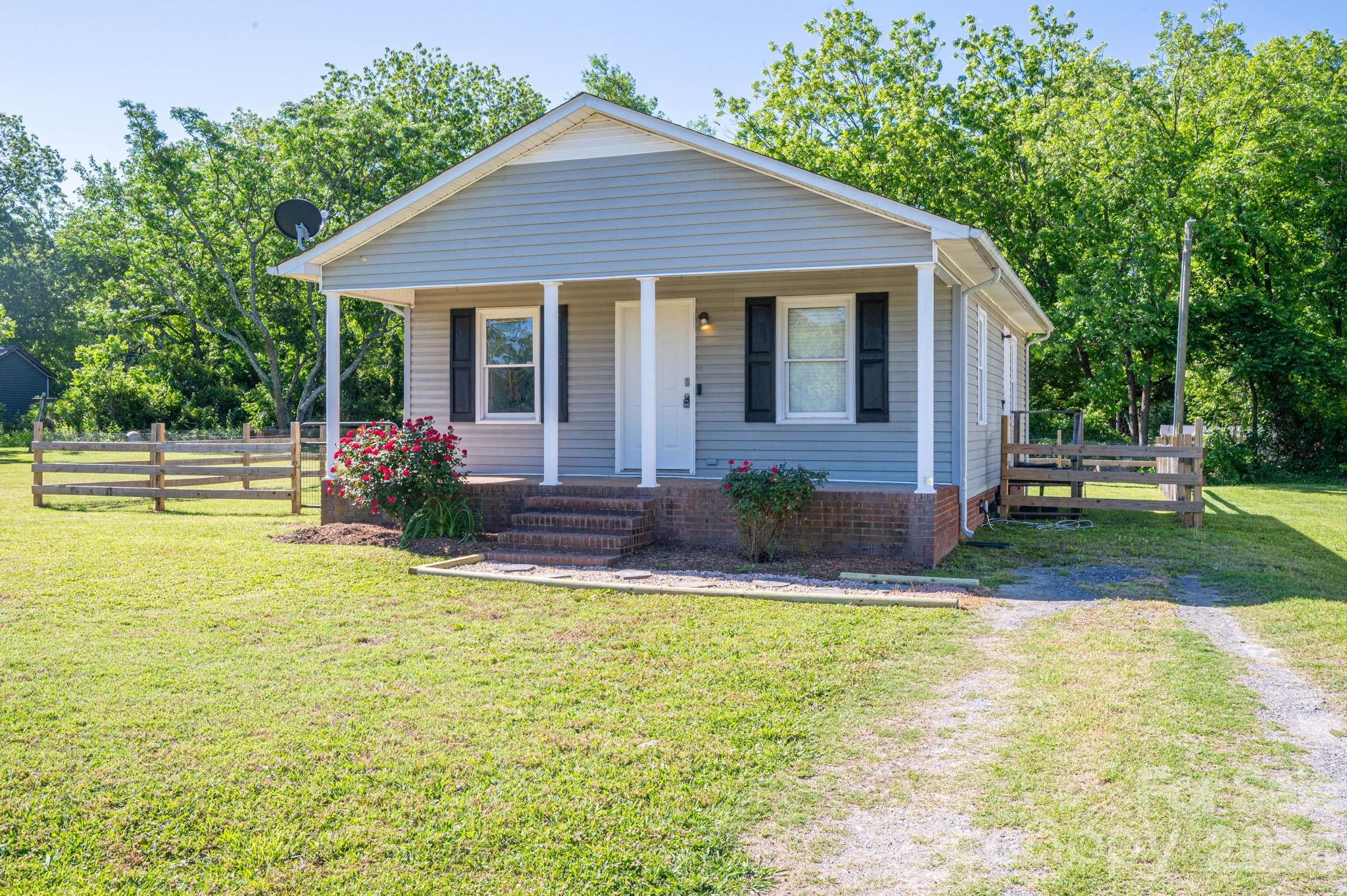807 Willow Lane Bessemer City NC 28016
