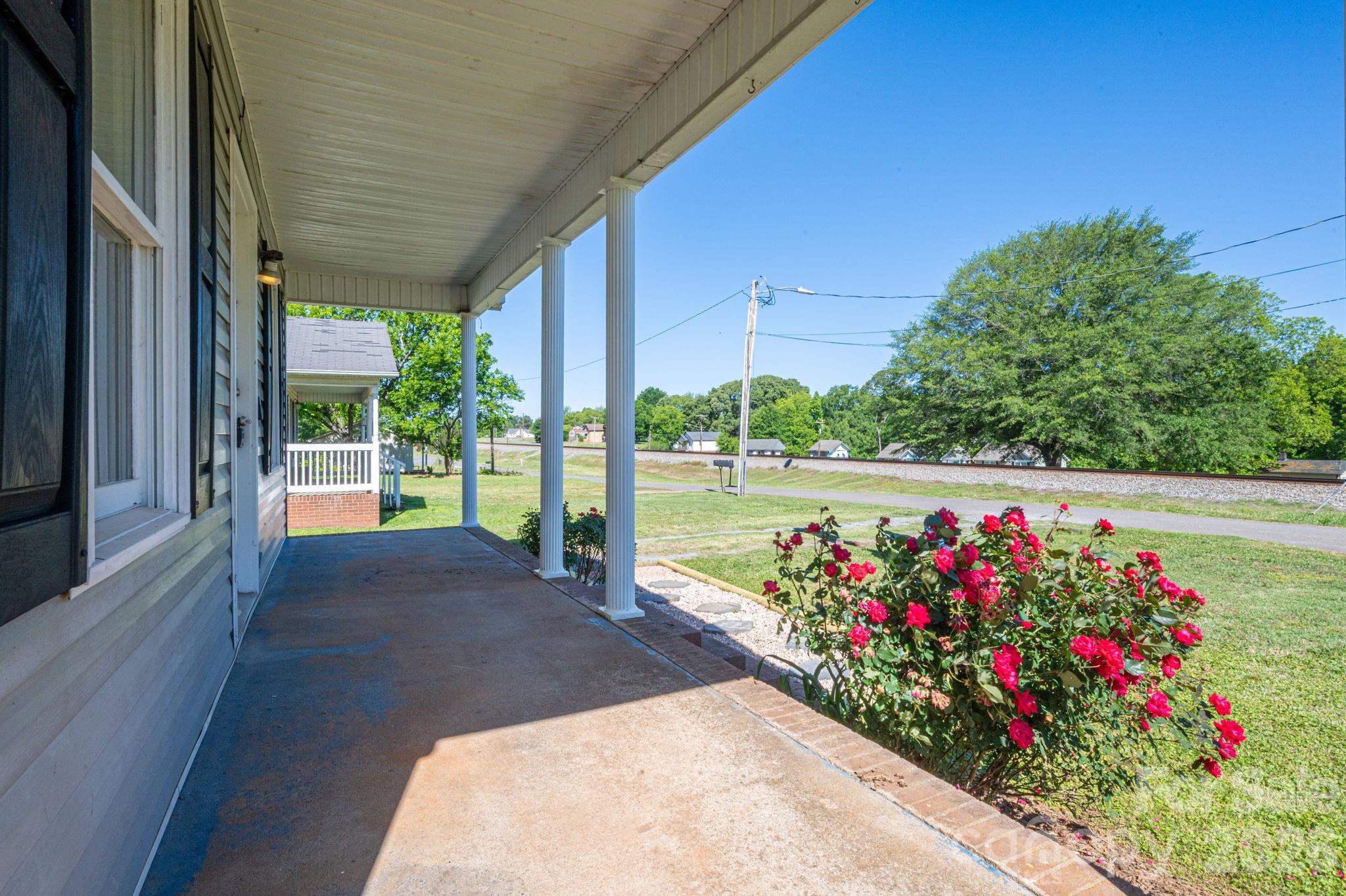 807 Willow Lane Bessemer City NC 28016