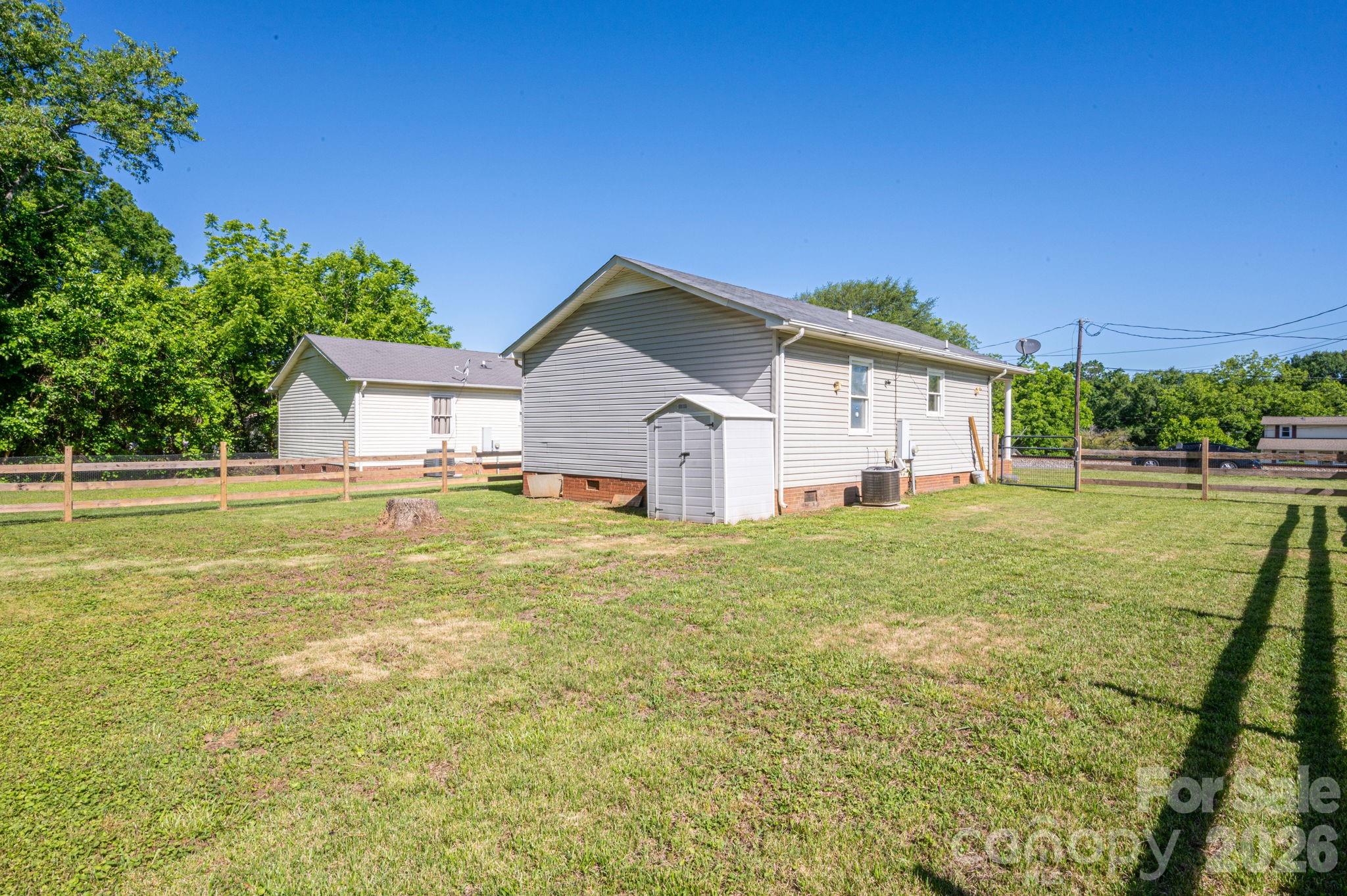 807 Willow Lane Bessemer City NC 28016