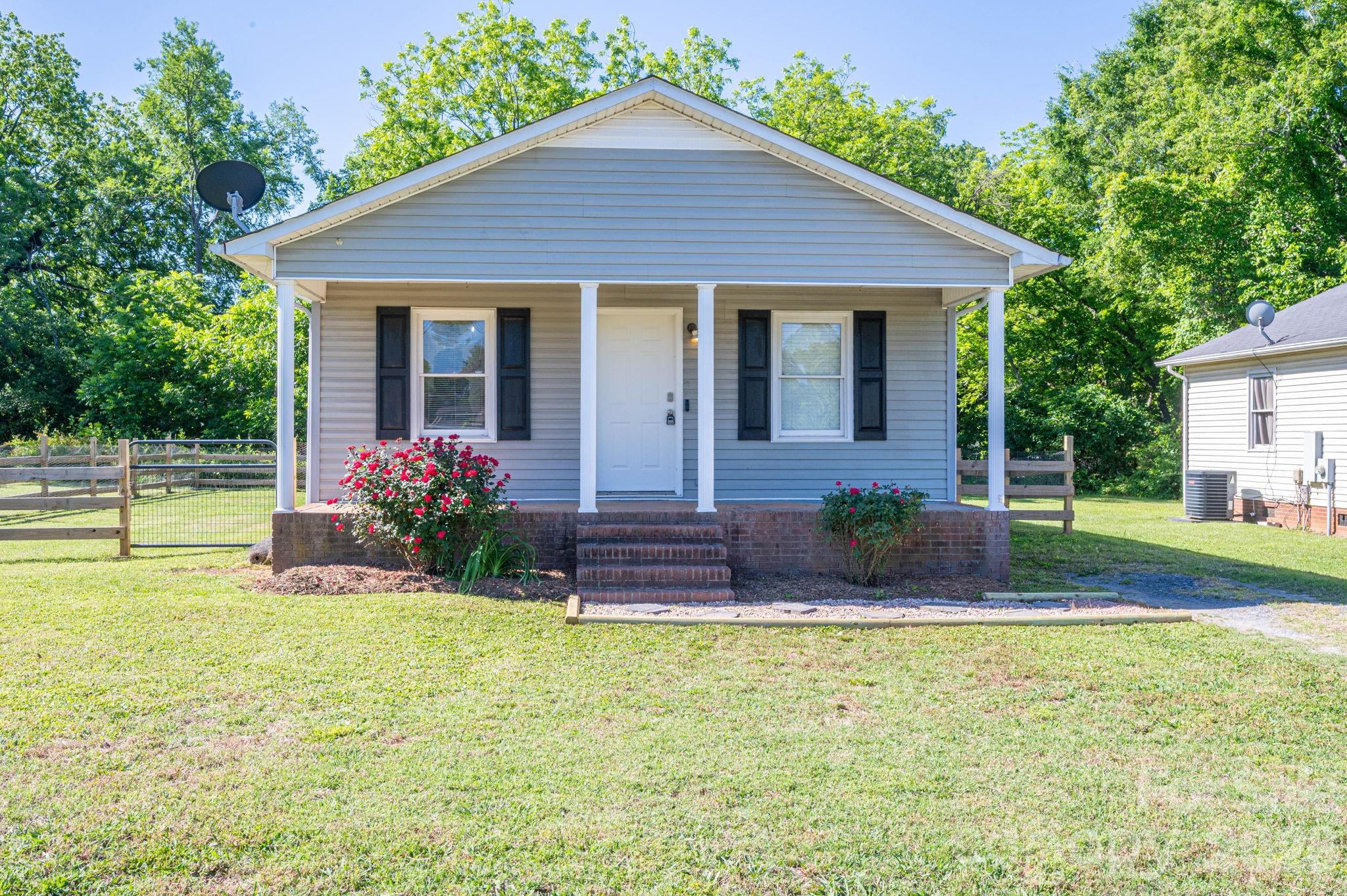807 Willow Lane Bessemer City NC 28016