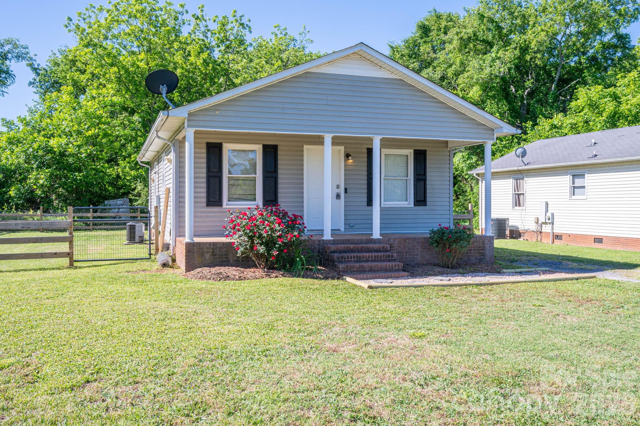 807 Willow Lane Bessemer City NC 28016