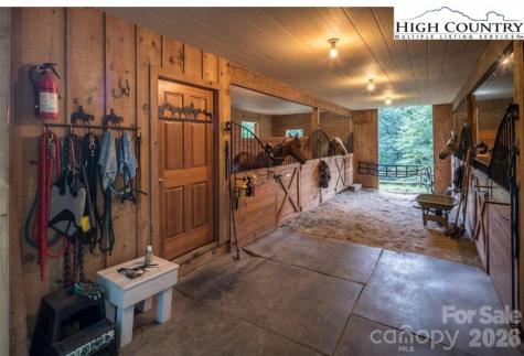 130 Hawkbill Road Ferguson NC 28624